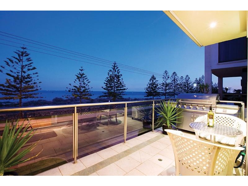 5A Esplanade, Altona VIC 3018