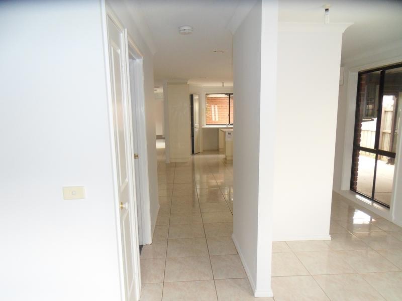 12 Hyde Court, Altona Meadows VIC 3028