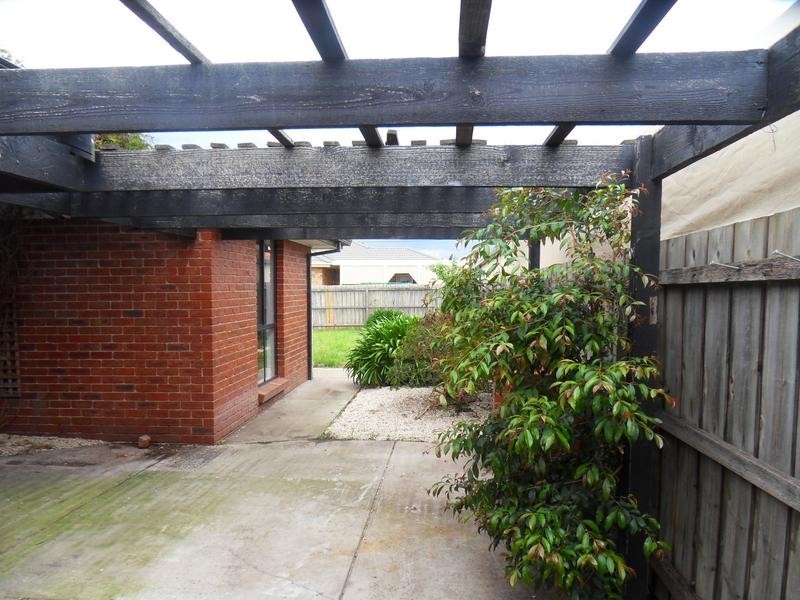 12 Hyde Court, Altona Meadows VIC 3028