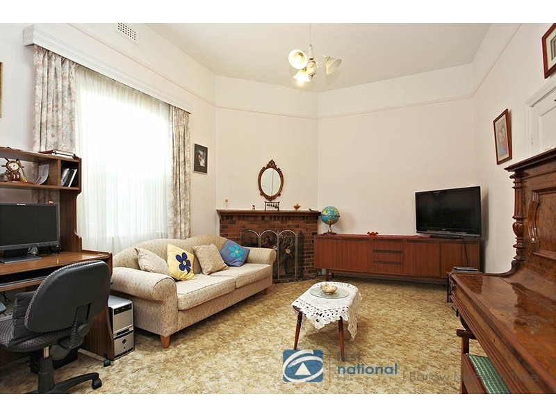 6 Junction Street, Newport VIC 3015