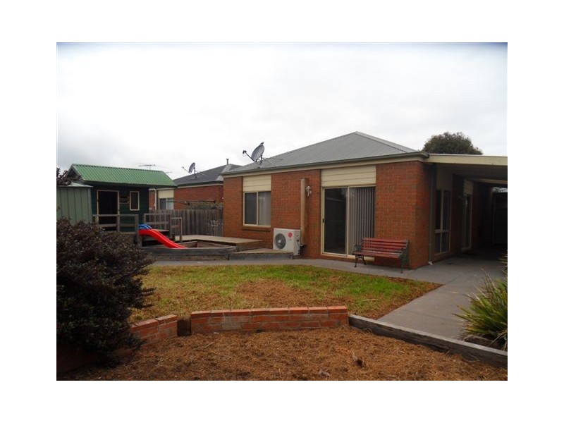 37 Kasem Drive, Werribee VIC 3030