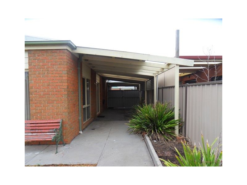 37 Kasem Drive, Werribee VIC 3030