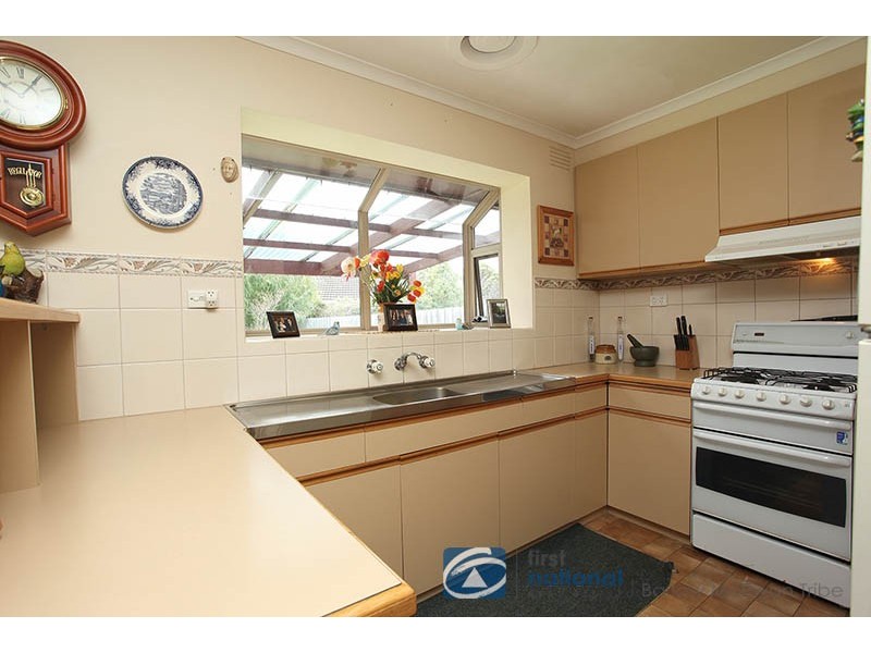 21 Simmons Drive, Altona VIC 3018