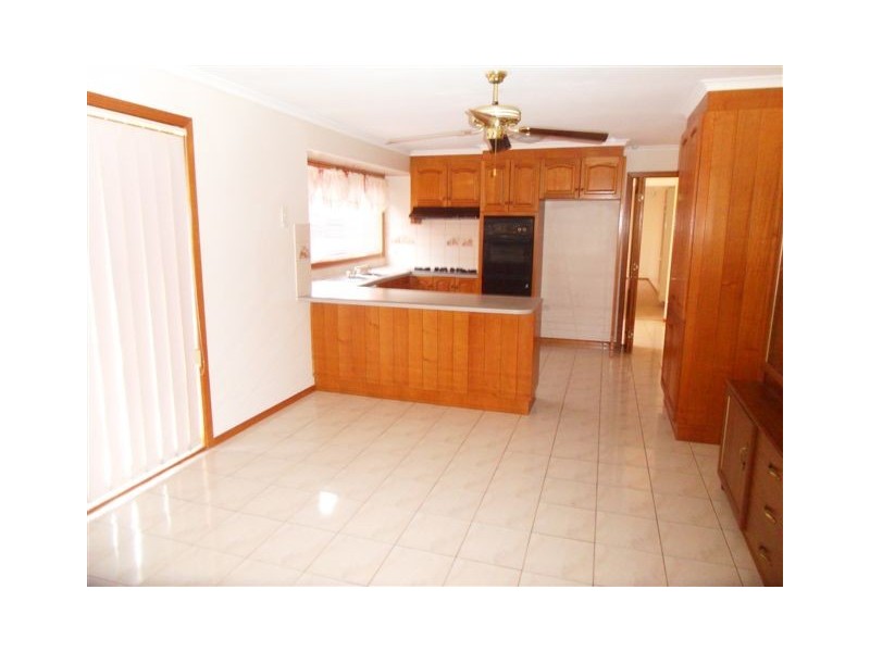 2 Whitehead Court, Altona Meadows VIC 3028