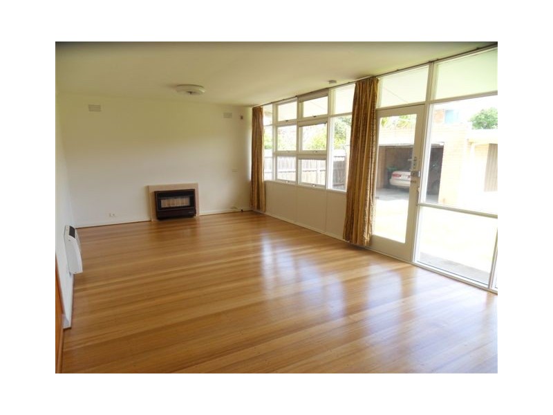 33 Beach Street, Altona VIC 3018