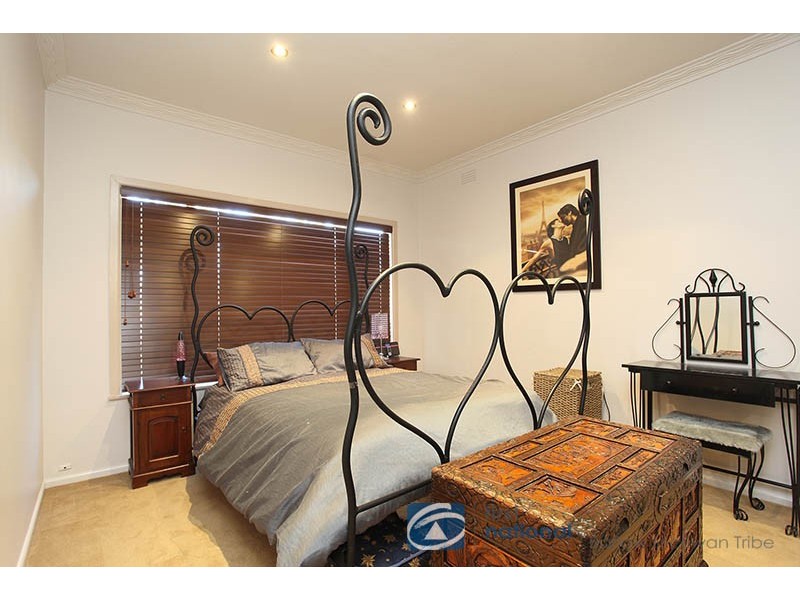 12 Seagull Avenue, Altona VIC 3018