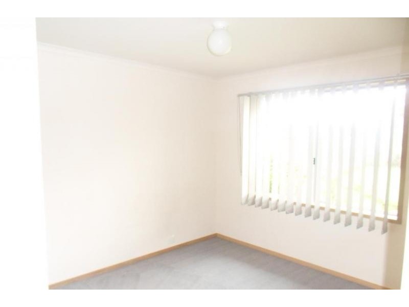 8 Hibiscus Court, Altona Meadows VIC 3028