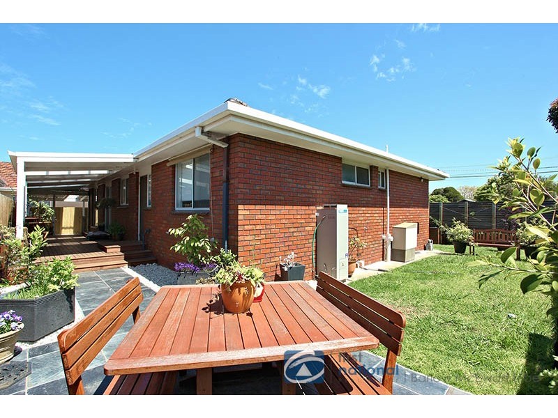 10 Acacia Avenue, Altona VIC 3018