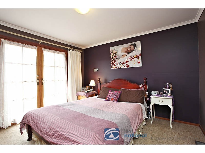 14 Pollywoodside Drive, Altona Meadows VIC 3028