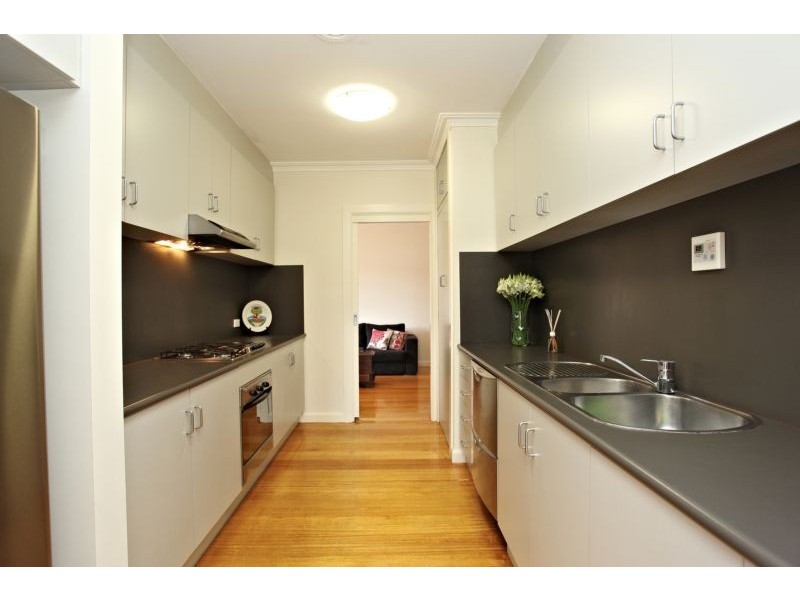 1/6 Railway Street South, Altona VIC 3018