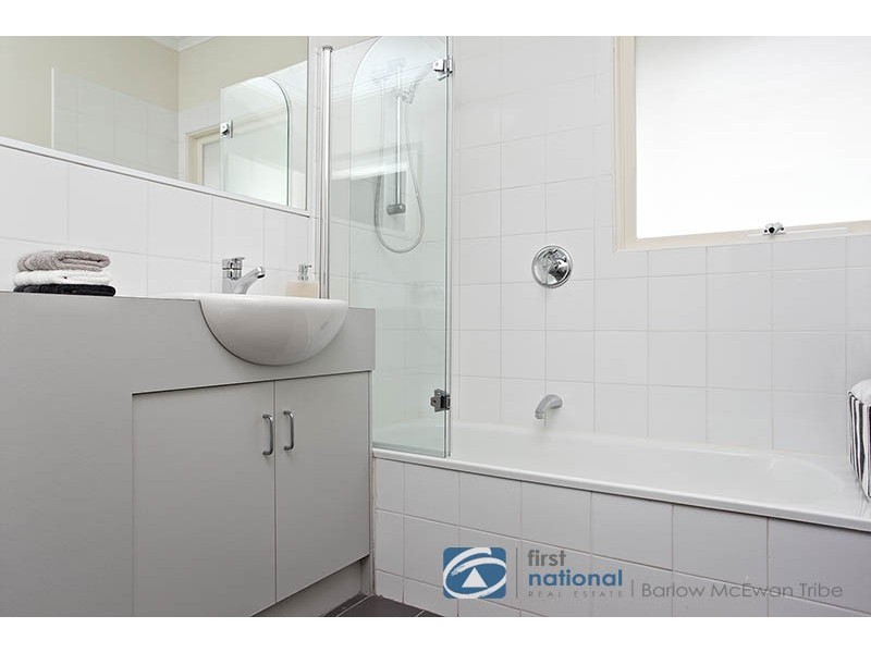 1/6 Railway Street South, Altona VIC 3018