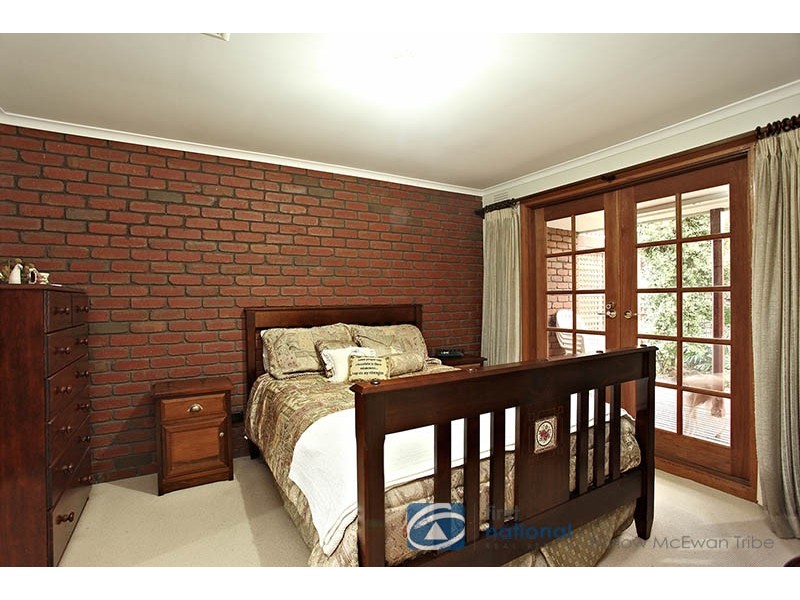 25 Lady Nelson Crescent, Altona Meadows VIC 3028
