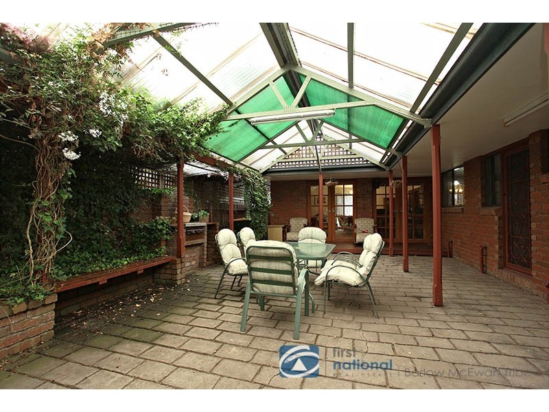 25 Lady Nelson Crescent, Altona Meadows VIC 3028