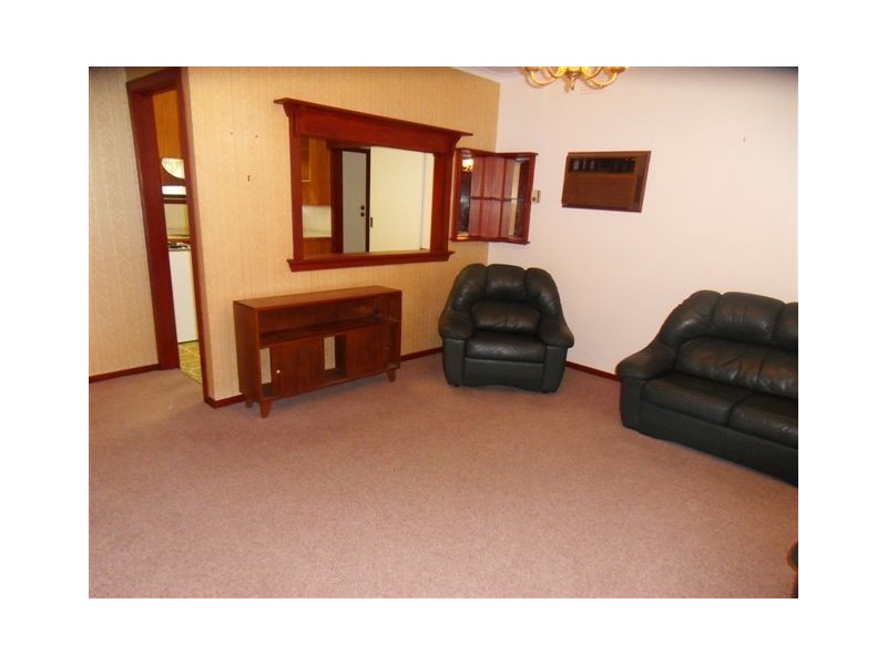 1/5 Upton Street, Altona VIC 3018