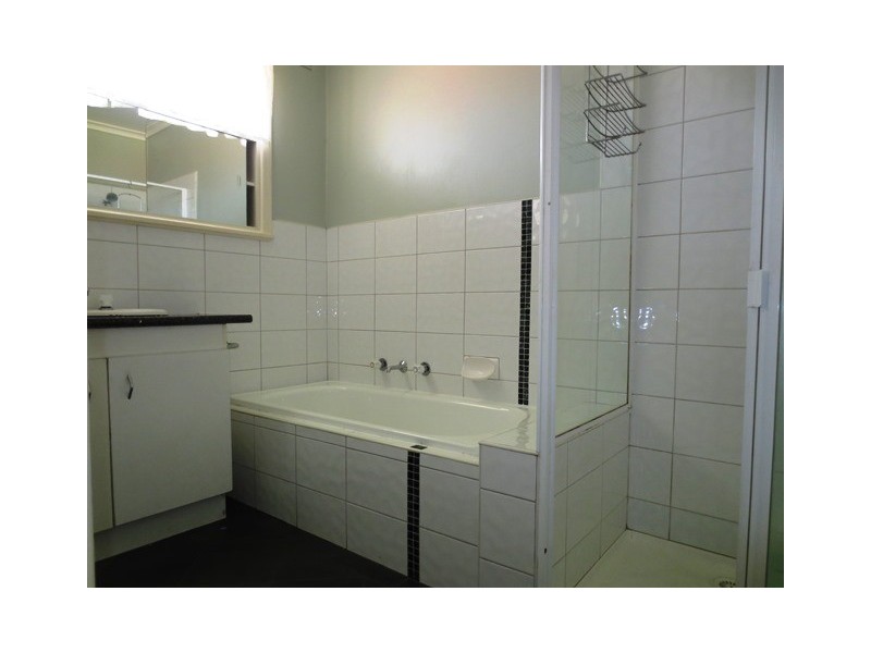 6 Lawrence Court, Altona North VIC 3025