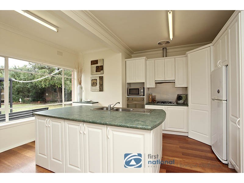 8 Cain Court, Altona VIC 3018