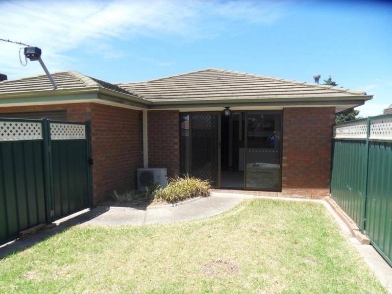 1/57 Alma Avenue, Altona Meadows VIC 3028