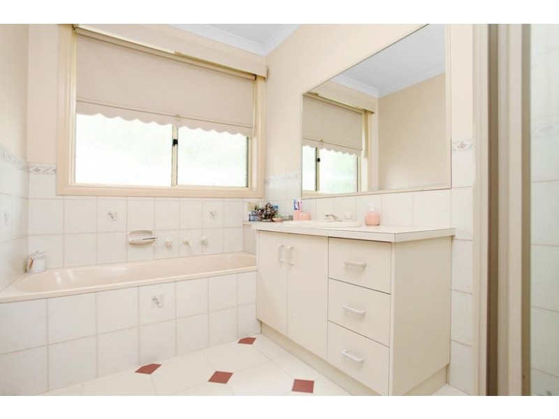 1A Ramson Court, Altona Meadows VIC 3028