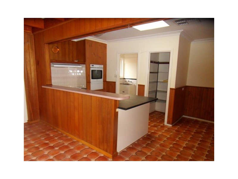 18 Fisher Court, Altona VIC 3018