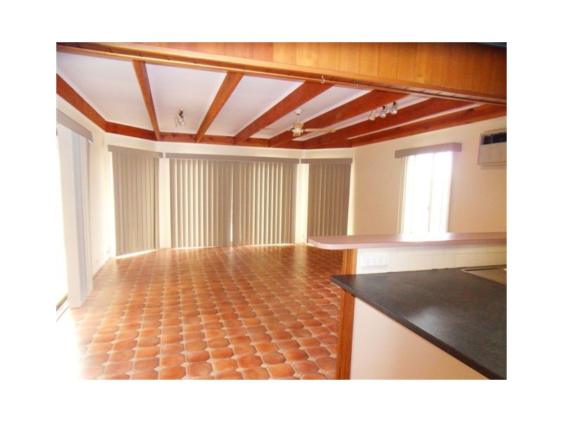 18 Fisher Court, Altona VIC 3018