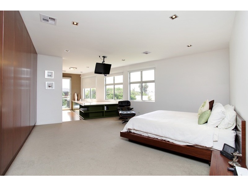 47 Esplanade, Altona VIC 3018