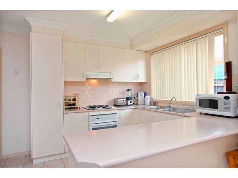 2/39 McBain Street, Altona VIC 3018