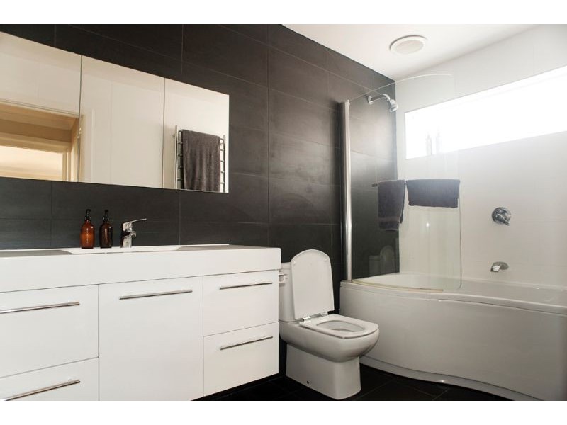 51 Hammond Street, Altona VIC 3018