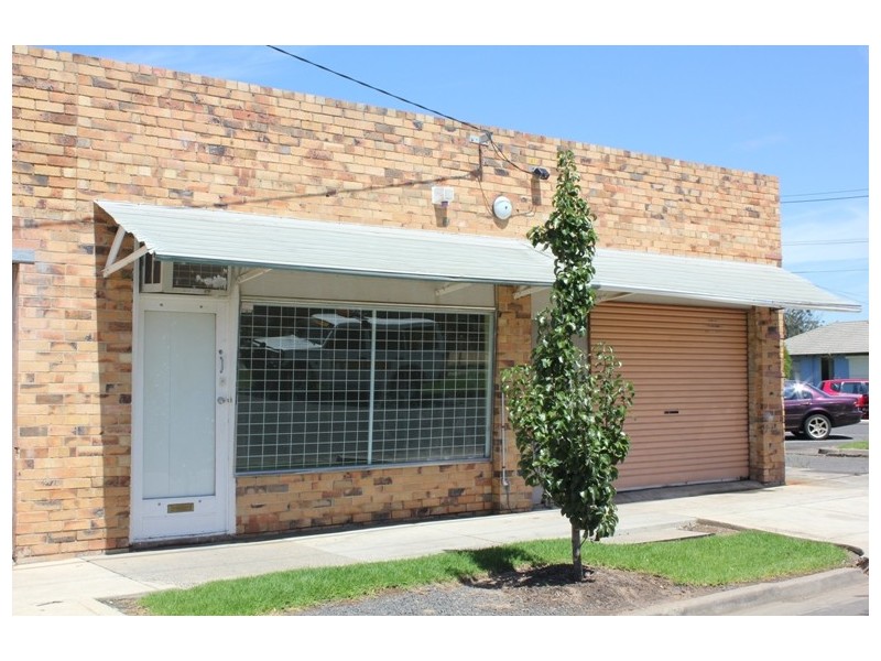 2A & 2B Lohse Street, Laverton VIC 3028