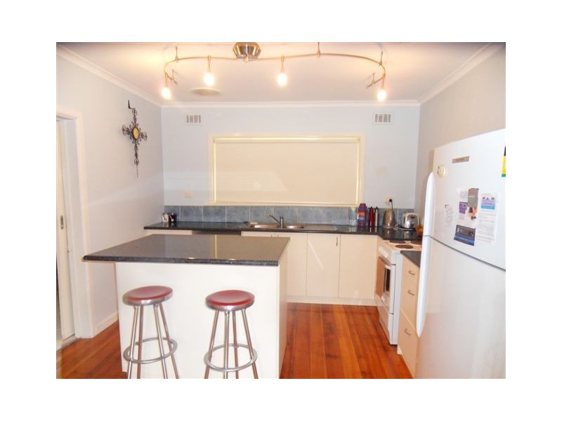 29 Myrtle Grove, Altona VIC 3018