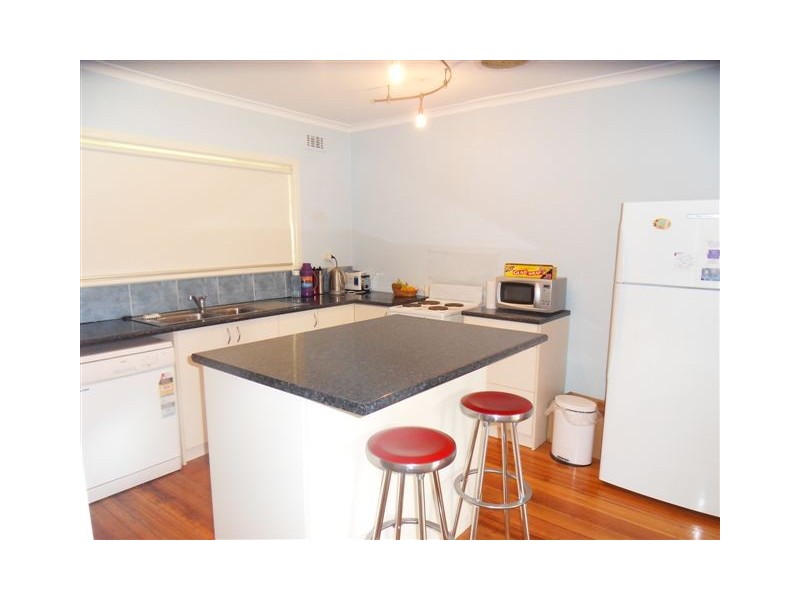 29 Myrtle Grove, Altona VIC 3018