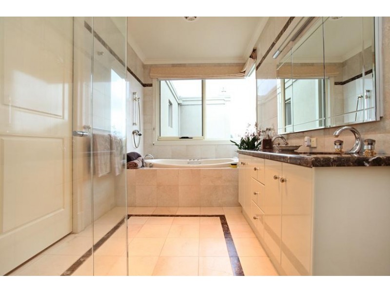 13 Davies Street, Altona VIC 3018