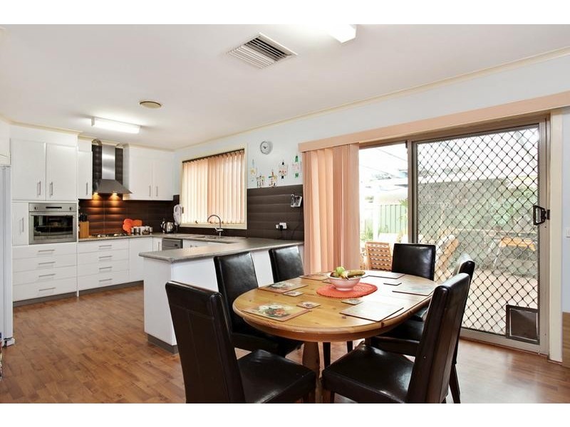 9 Eddison Close, Altona Meadows VIC 3028