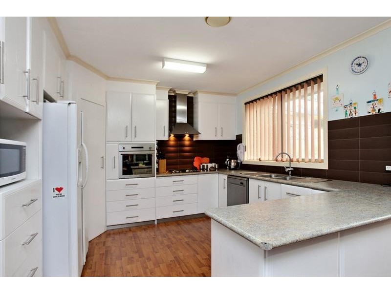 9 Eddison Close, Altona Meadows VIC 3028