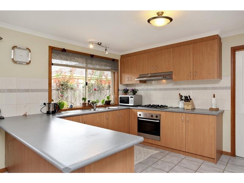 22 Lan Avenue, Altona Meadows VIC 3028