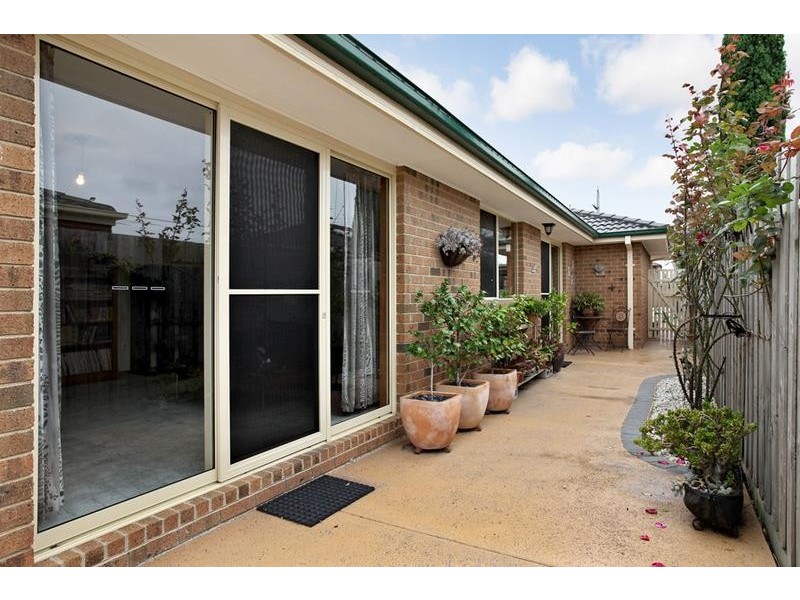 22 Lan Avenue, Altona Meadows VIC 3028