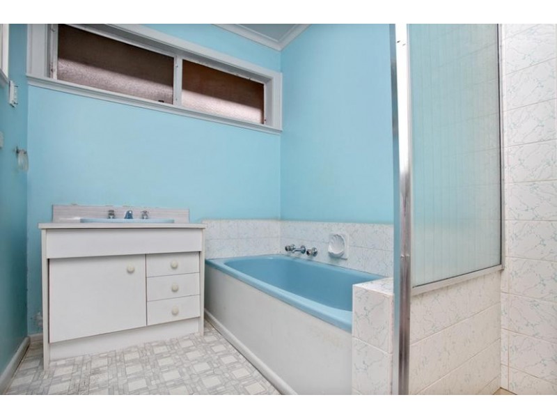 23 Fenfield Street, Altona VIC 3018