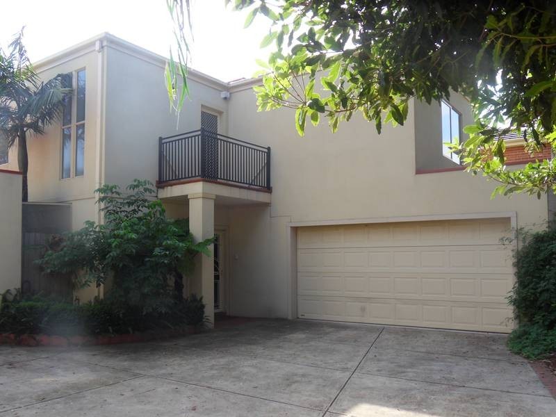 4/8 Grieve Pde, Altona VIC 3018