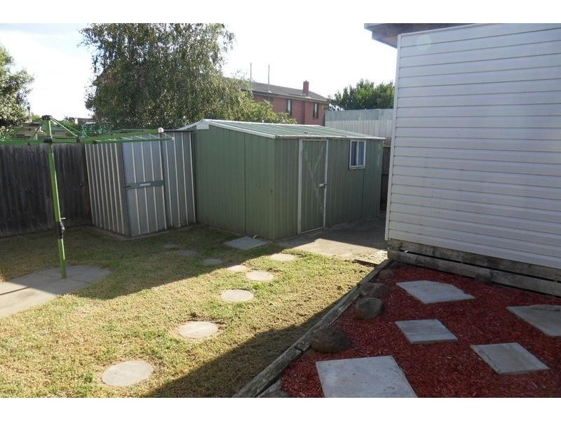 14 Barwise Street, Laverton VIC 3028