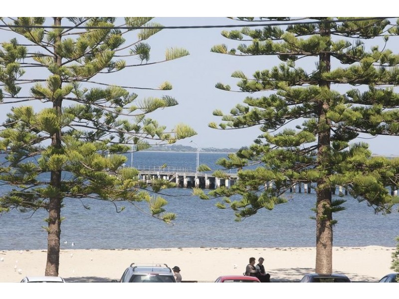 1 Davies Street, Altona VIC 3018