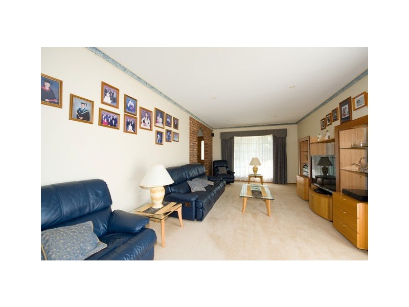 13 McAlpine Court, Altona VIC 3018