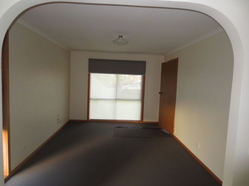 1/10 Cox Court, Altona Meadows VIC 3028