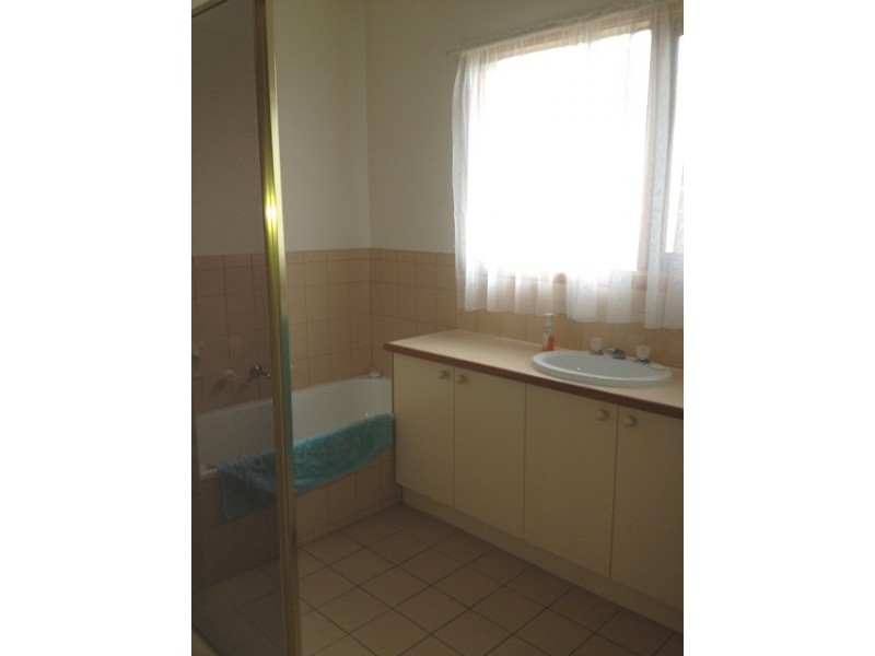 14 Taegtow Way, Altona Meadows VIC 3028