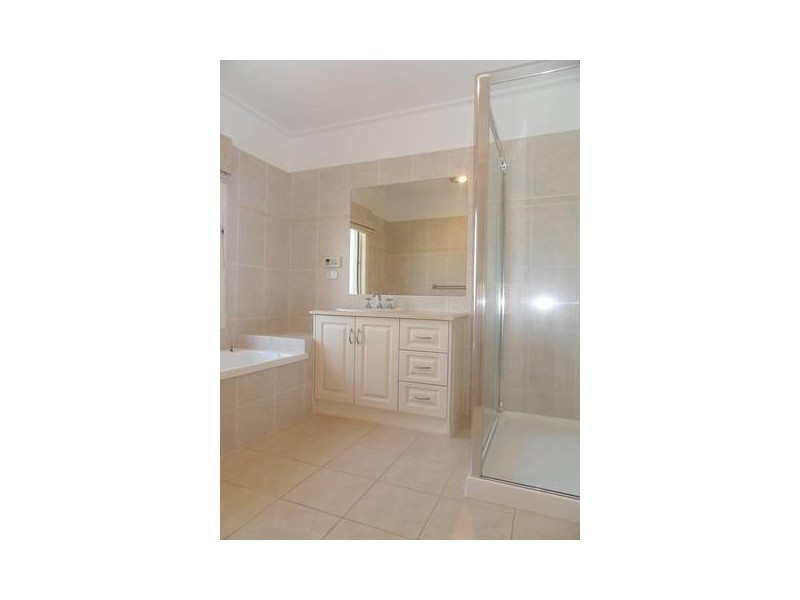 20 Waratah Street, Altona VIC 3018