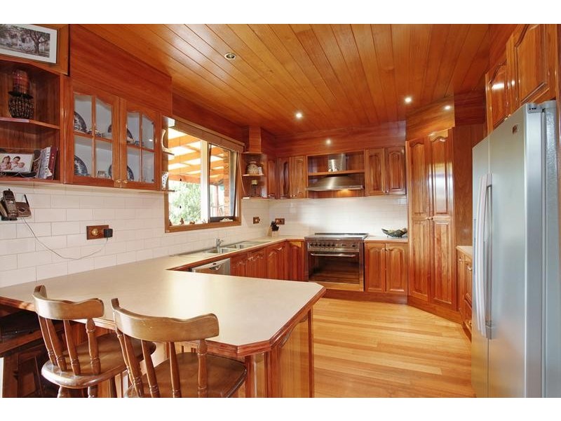 11 Markham Way, Altona Meadows VIC 3028