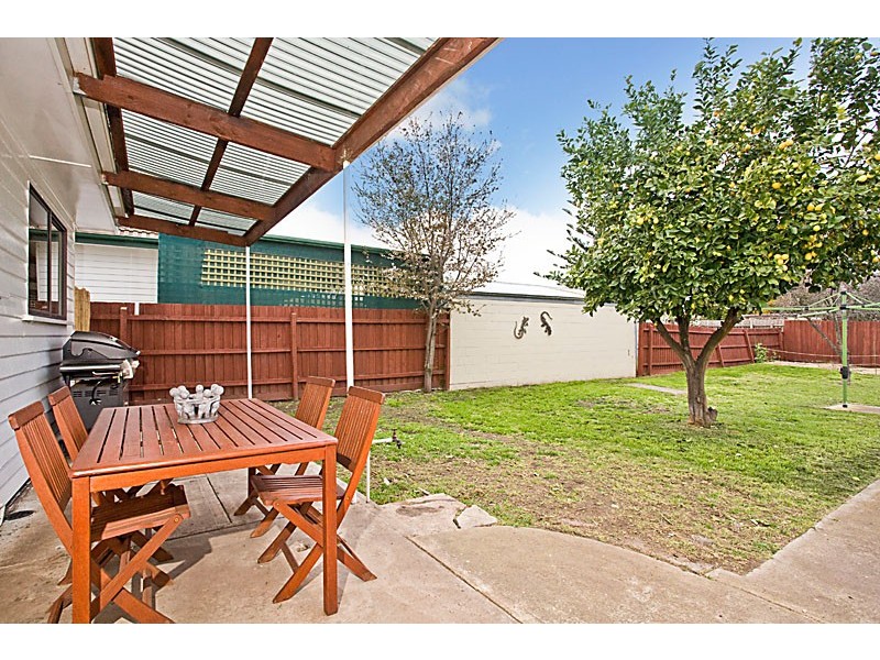 6 Rosala Avenue, Altona North VIC 3025