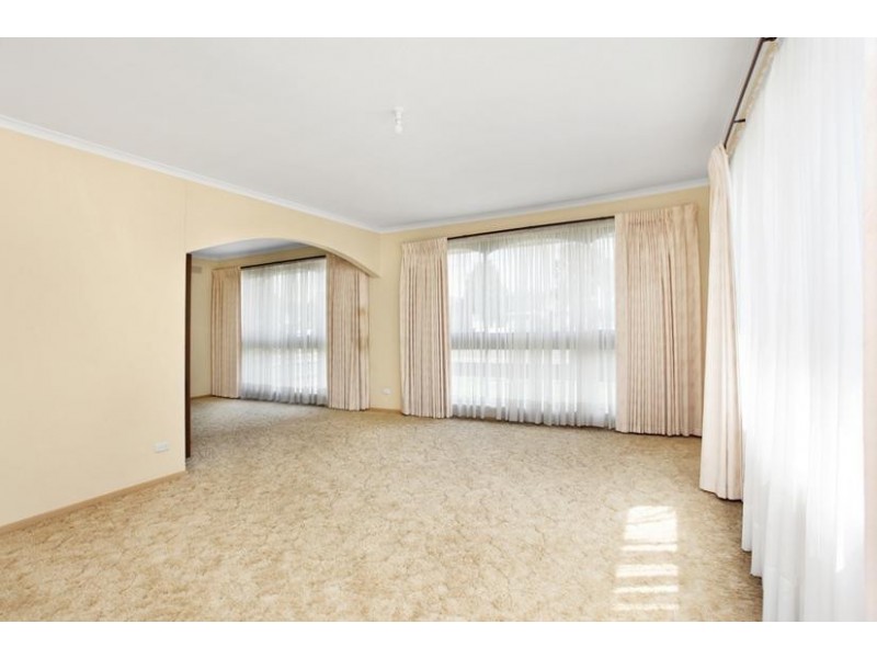 212 Civic Parade, Altona VIC 3018