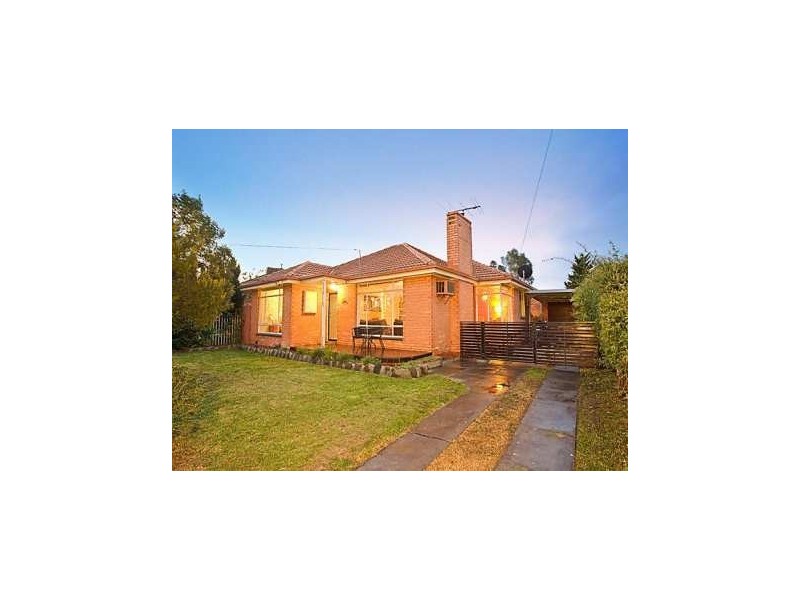 4 Charles Road, Altona VIC 3018