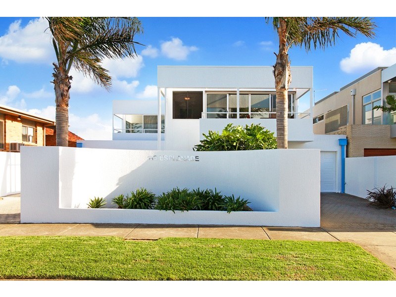 1/33 Esplanade, Altona VIC 3018