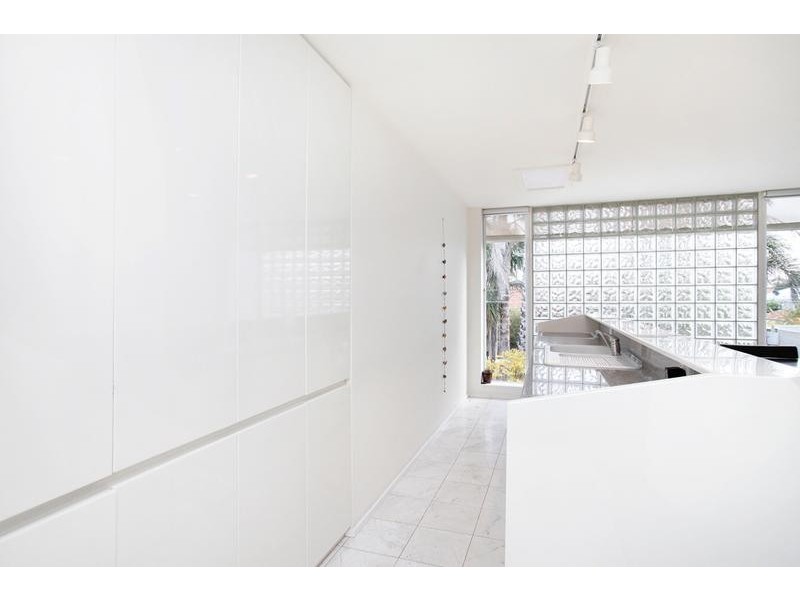 1/33 Esplanade, Altona VIC 3018