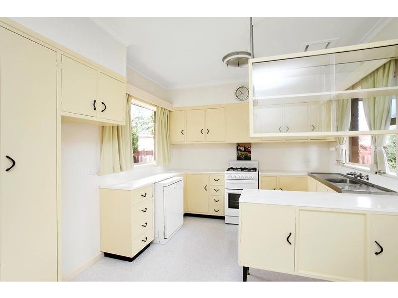 31 Rayner Street, Altona VIC 3018